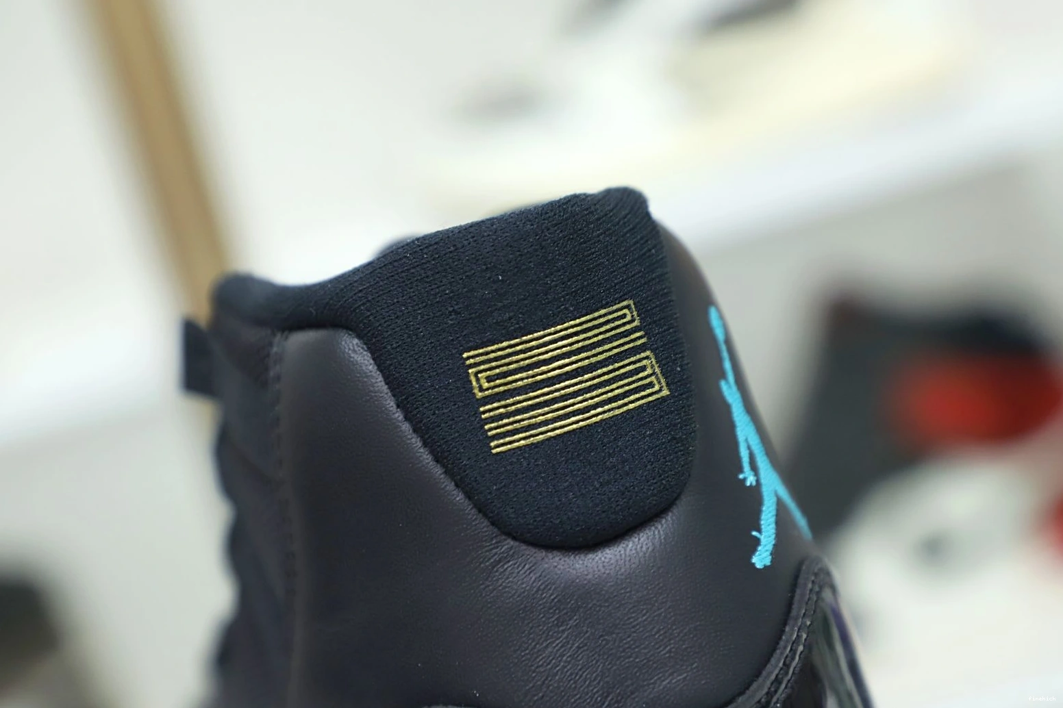 11 JORDAN BLUE RETRO AIR GAMMA 0223
